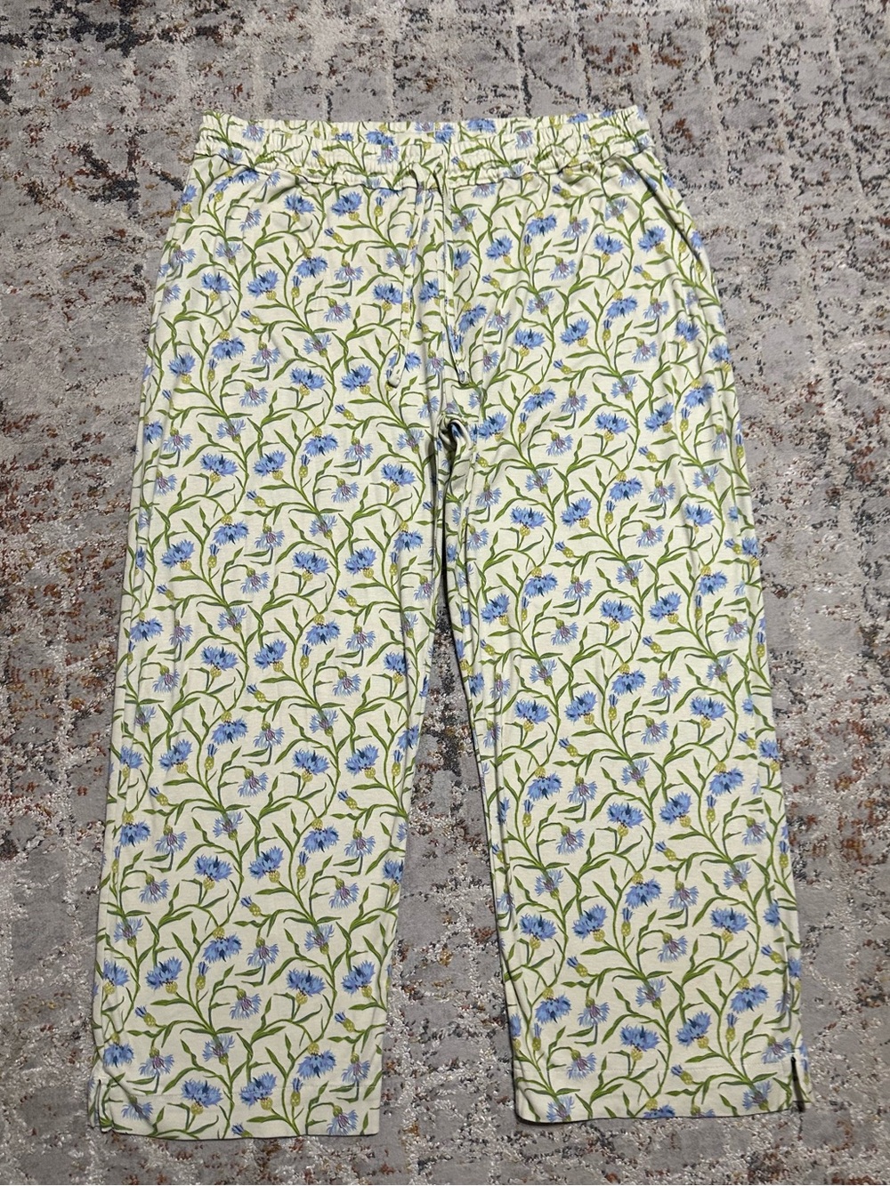 Vera Bradley Cornflower Lounge Pants
Size XL 100% Cotton - Picture 10 of 10